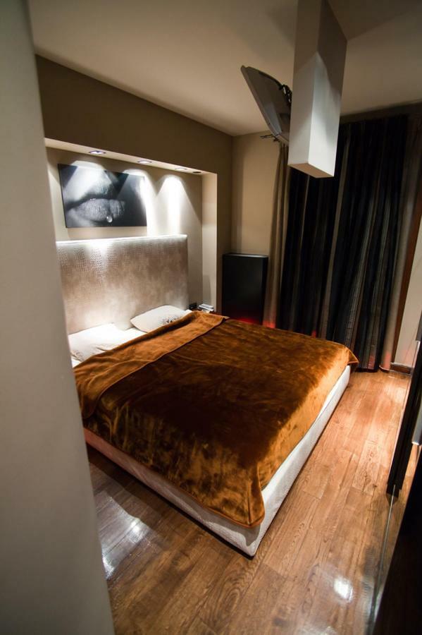 Apartment Deluxe Boutique , Jacuzzi, Private Parking, Fireplace Thessaloniki