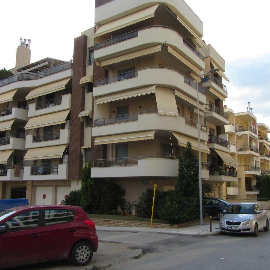 Apartment Deluxe Boutique , Jacuzzi, Private Parking, Fireplace Thessaloniki