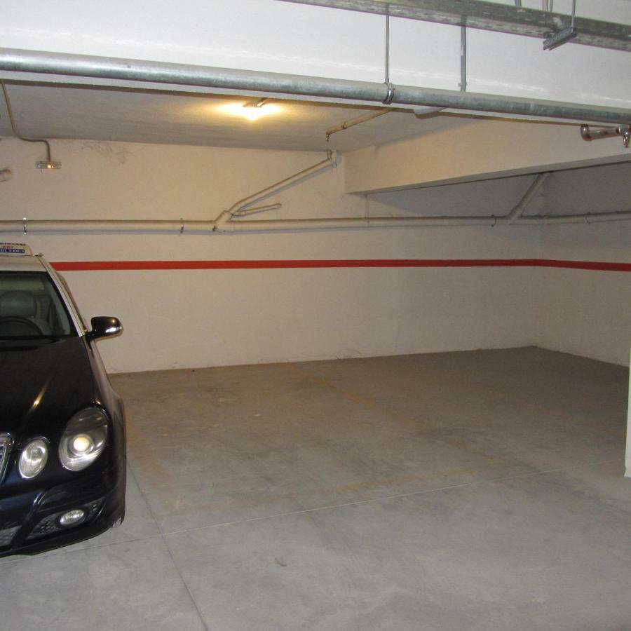 Apartment Deluxe Boutique , Jacuzzi, Private Parking, Fireplace